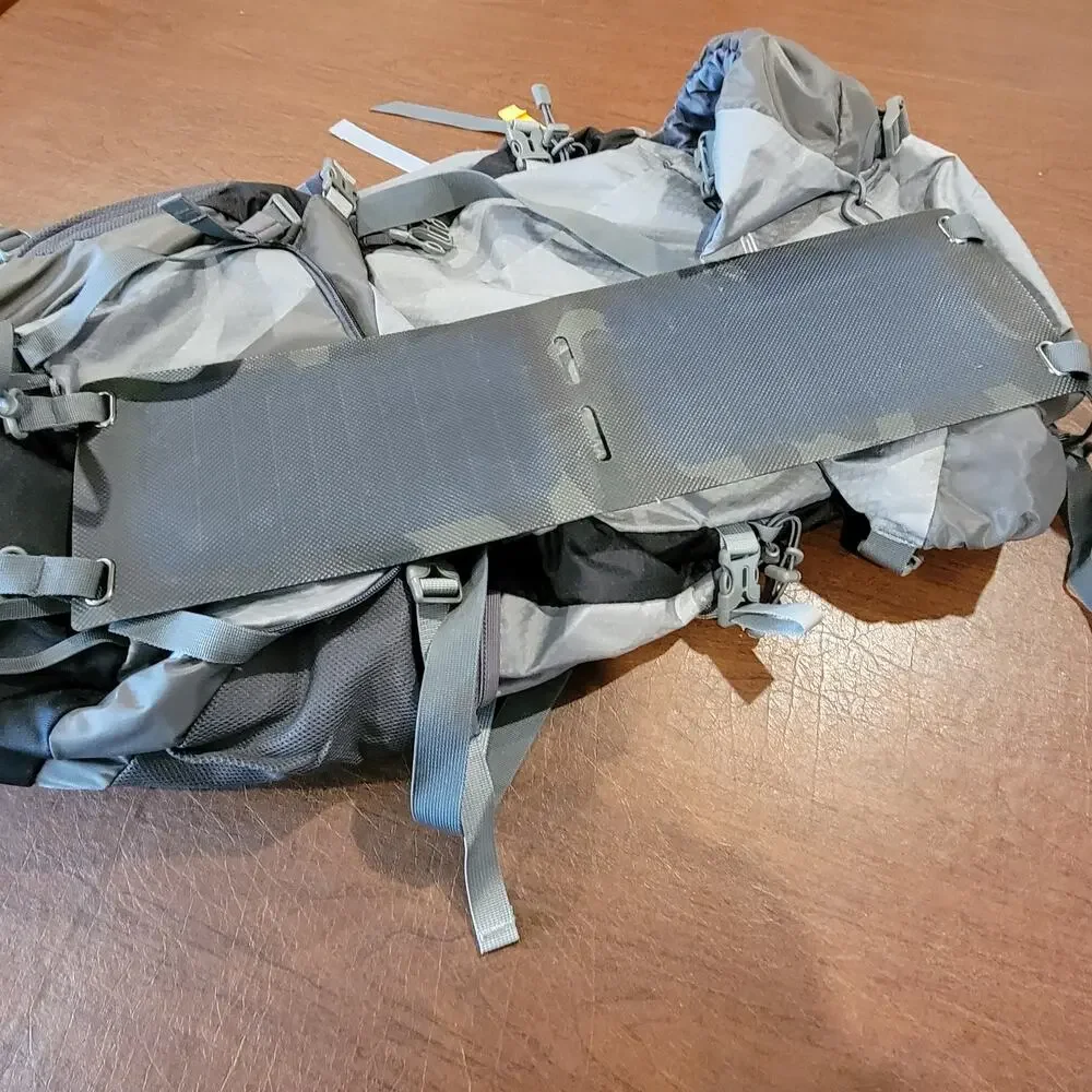 Ghostek NRGcamper Hiking Camping 60L Backpack Gray New with tag